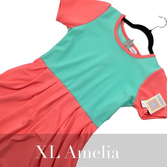 LuLaRoe Dresses & Skirts - ⭐The Amelia Dress by LuLaRoe⭐
